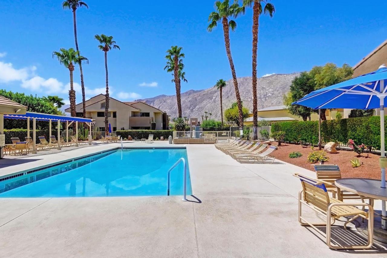 Modern Plaza Villas Oasis Palm Springs Eksteriør bilde