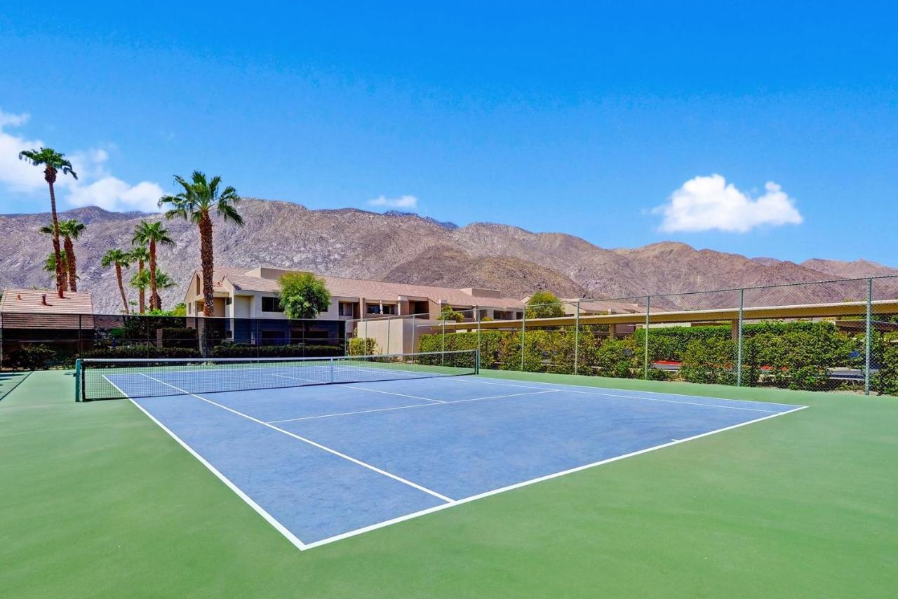 Modern Plaza Villas Oasis Palm Springs Eksteriør bilde